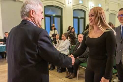 Implom József Középiskolai Helyesírási Verseny Kárpát-medencei döntője